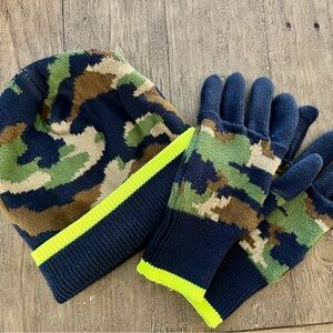 J crew Crewcuts- Camouflage Beanie and Gloves Set for Kids- size large
